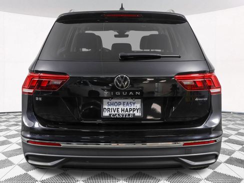 Certified 2024 Volkswagen Tiguan SE AWD/4WD image 16