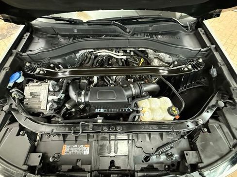 Certified 2020 Ford Explorer Platinum w/ Premium Technology Package image 27