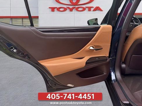 Used 2019 Lexus ES 350 w/ Premium Package FWD image 24