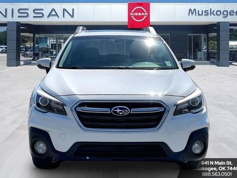 Used 2019 Subaru Outback 3.6R Limited AWD/4WD image 2