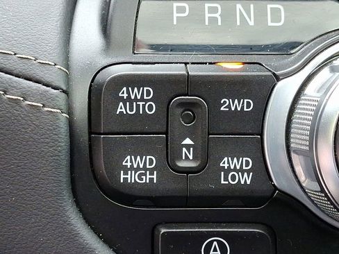 Used 2022 RAM 1500 Limited AWD/4WD image 18