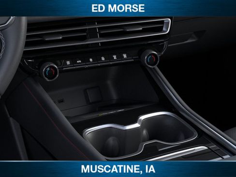 New 2026 Chevrolet Traverse Z71 w/ Enhanced Driving Package AWD/4WD image 23