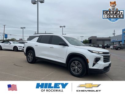 Used 2024 Chevrolet Traverse LT