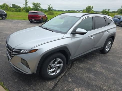Used 2023 Hyundai Tucson SEL w/ Winter Package AWD/4WD image 4