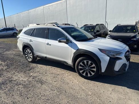 Used 2023 Subaru Outback Touring XT image 2