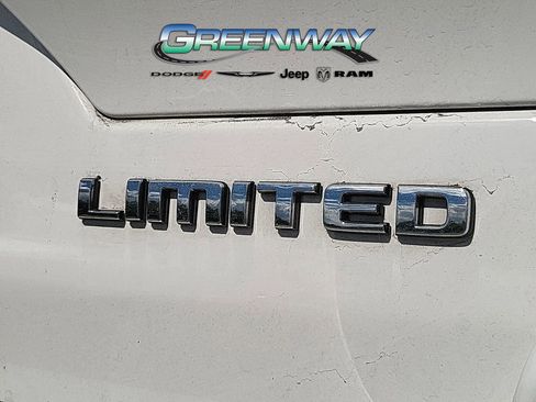Used 2023 Jeep Grand Cherokee Limited RWD image 9