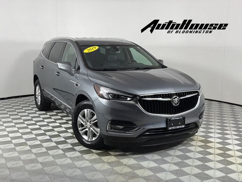 Used 2019 Buick Enclave Essence FWD image 1