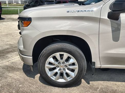 Used 2026 Chevrolet Silverado 1500 Custom RWD image 32