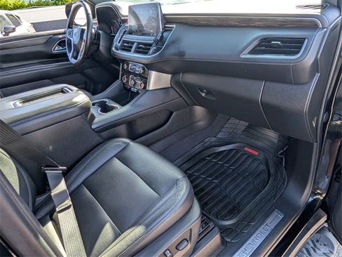 Used 2021 Chevrolet Tahoe Z71 w/ Z71 Signature Package image 18