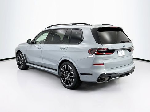 New 2026 BMW X7 xDrive40i image 7