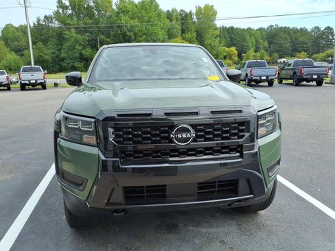 Used 2026 Nissan Frontier SV w/ SV Convenience Package AWD/4WD image 2