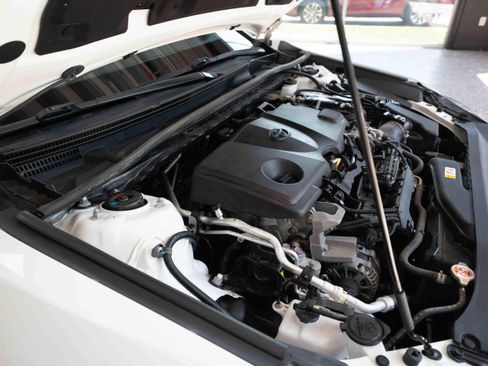 Used 2022 Toyota Camry SE AWD/4WD image 31