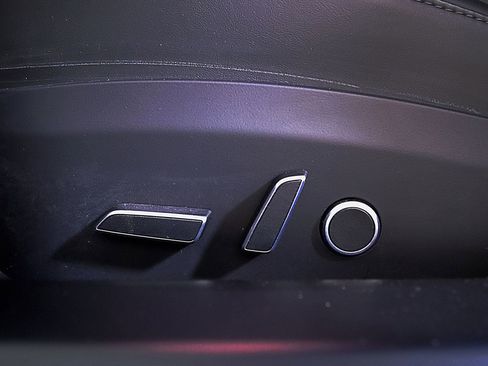 Used 2023 Tesla Model S AWD/4WD image 23