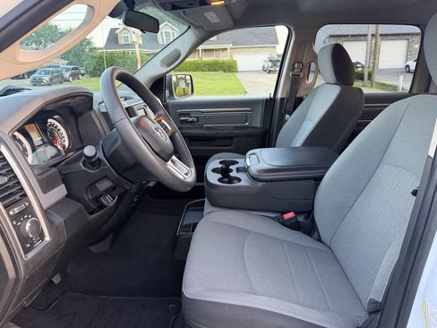 Used 2021 RAM 1500 Classic SLT RWD image 18