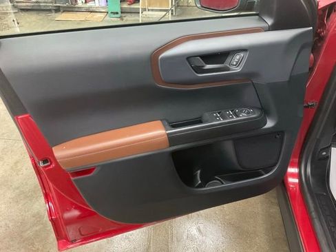 Used 2021 Ford Bronco Sport Outer Banks w/ Outer Banks Package (96D) image 9