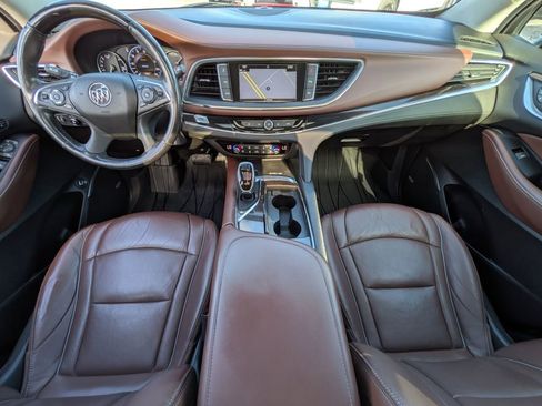 Used 2018 Buick Enclave Avenir w/ Avenir Technology Package image 28