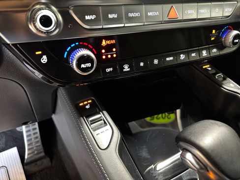 Certified 2025 Kia Telluride SX Prestige X-Line AWD/4WD image 30