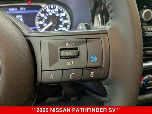 Certified 2025 Nissan Pathfinder SV AWD/4WD image 17