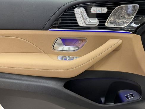 Certified 2025 Mercedes-Benz GLS 580 4MATIC image 25