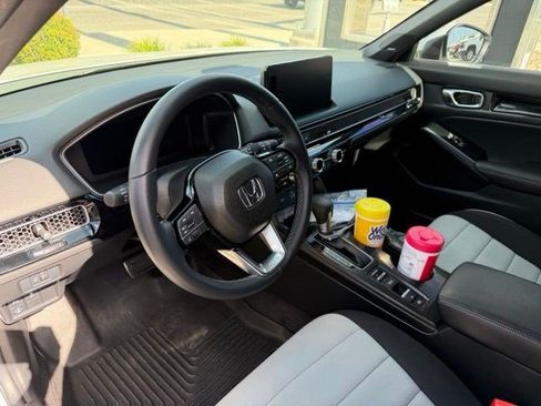 Used 2024 Honda Civic Sport Touring image 7