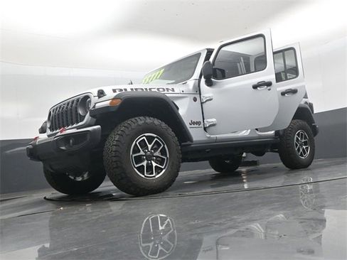 Used 2024 Jeep Wrangler Unlimited Rubicon w/ Technology Group image 51