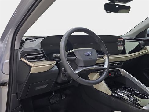 New 2025 Audi Q5 2.0T Premium image 15