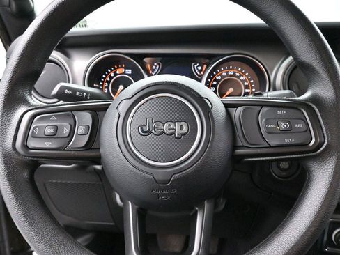 Used 2023 Jeep Wrangler Sport AWD/4WD image 16