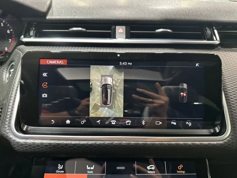 Used 2019 Land Rover Range Rover Velar R-Dynamic SE AWD/4WD image 63