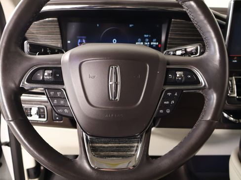 Used 2023 Lincoln Navigator Black Label AWD/4WD image 3