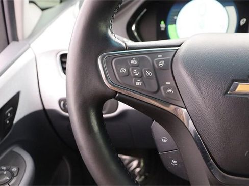 Used 2020 Chevrolet Bolt LT image 11