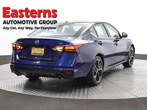 Used 2024 Nissan Altima 2.5 SR FWD image 5