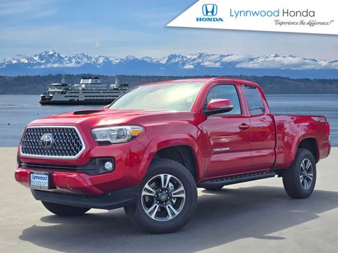 Used 2019 Toyota Tacoma TRD Sport w/ Technology Package AWD/4WD image 1