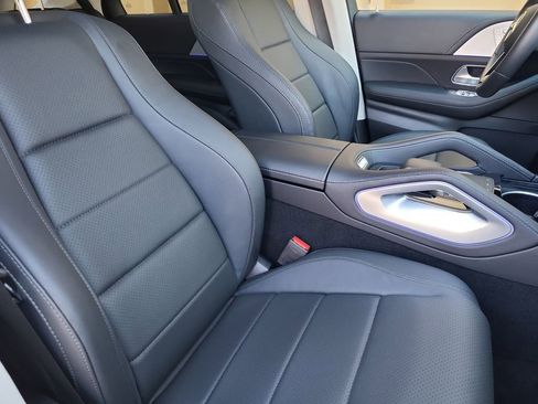 Used 2025 Mercedes-Benz GLE 350 4MATIC image 13