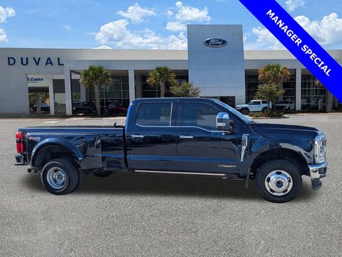 Used 2024 Ford F350 King Ranch w/ Chrome Package image 3