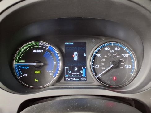 Used 2022 Mitsubishi Outlander LE image 30