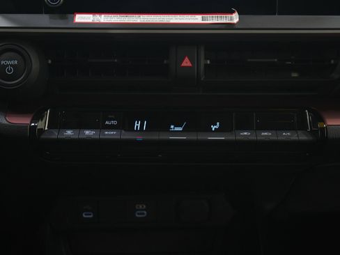 Used 2026 Toyota Prius Plug-In Hybrid FWD image 17