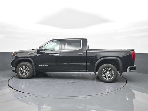 Used 2025 GMC Sierra 1500 SLT AWD/4WD image 5
