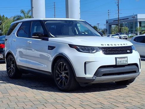Used 2018 Land Rover Discovery HSE AWD/4WD image 6