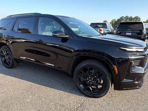 New 2026 Chevrolet Traverse RS FWD image 3