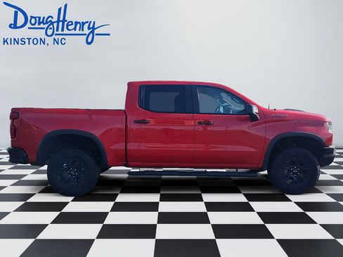 Used 2023 Chevrolet Silverado 1500 ZR2 w/ Technology Package AWD/4WD image 6