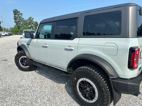 Used 2023 Ford Bronco Outer Banks w/ Sasquatch Package AWD/4WD image 5