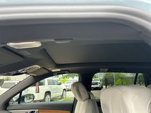 New 2026 Cadillac Vistiq Premium Luxury AWD/4WD image 29
