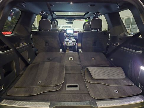 Used 2021 Lincoln Navigator Reserve AWD/4WD image 46