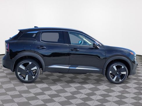 New 2025 Nissan Kicks SR image 2