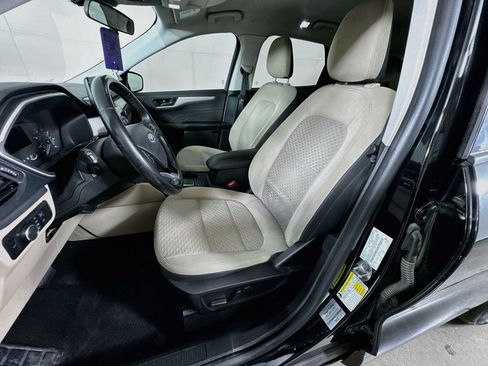 Used 2022 Ford Escape SE w/ Convenience Package FWD image 25