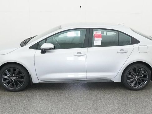 New 2026 Toyota Corolla SE FWD image 3