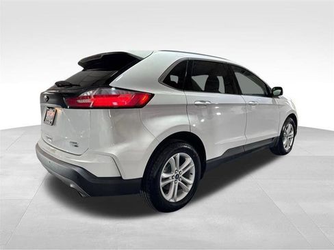 Used 2020 Ford Edge SEL image 5