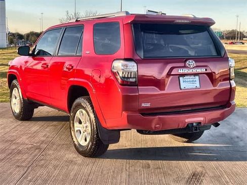 Used 2016 Toyota 4Runner SR5 Premium image 5