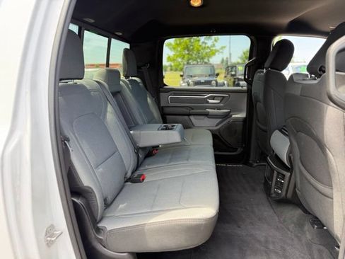 Used 2022 RAM 1500 Big Horn AWD/4WD image 16