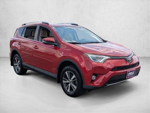 Used 2016 Toyota RAV4 XLE w/ Protection Package AWD/4WD image 3